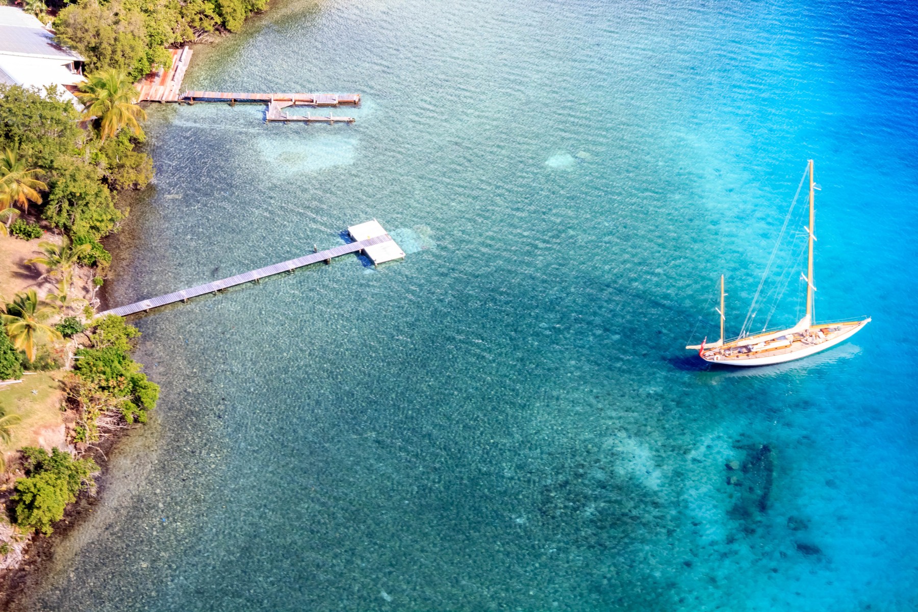 Trois-Îlets - Villa 4 ou 6 chambres en bord de mer avec piscine