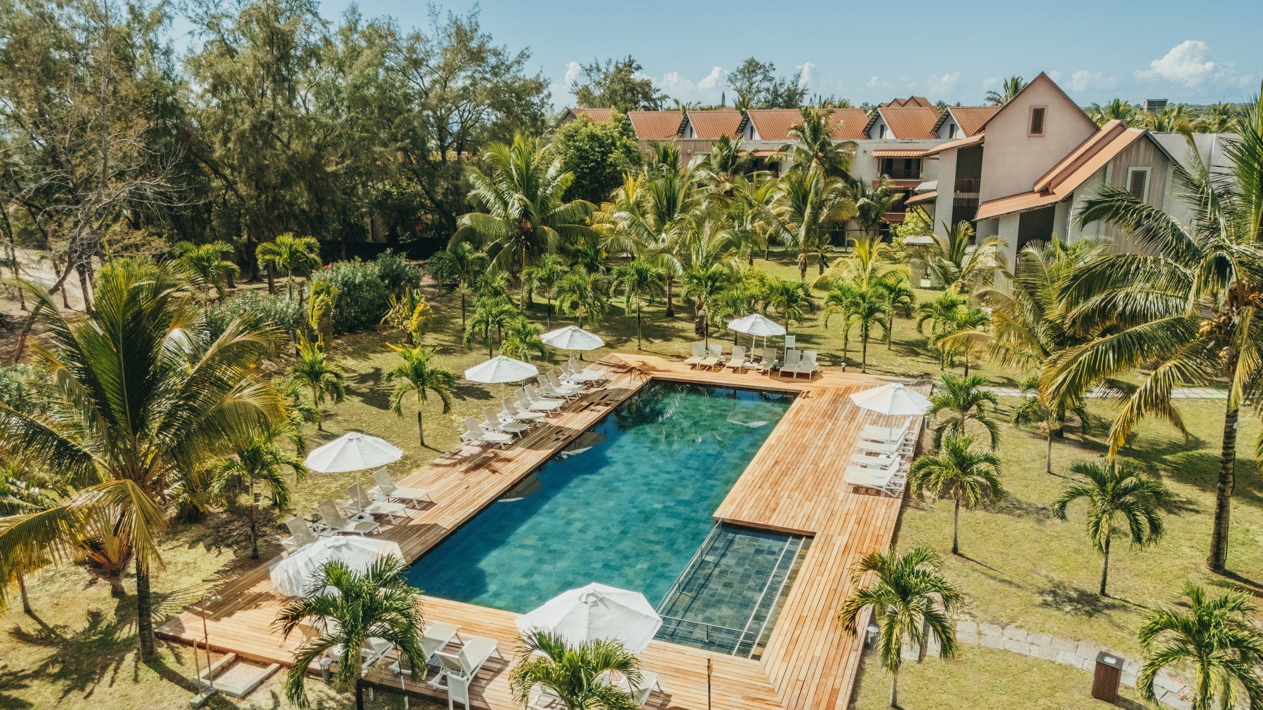 Crystals Beach Resort Belle Mare