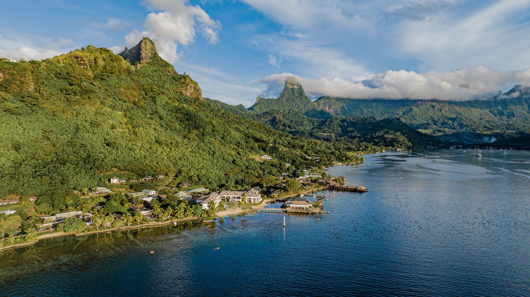 Cook's Bay Hotel & Suites