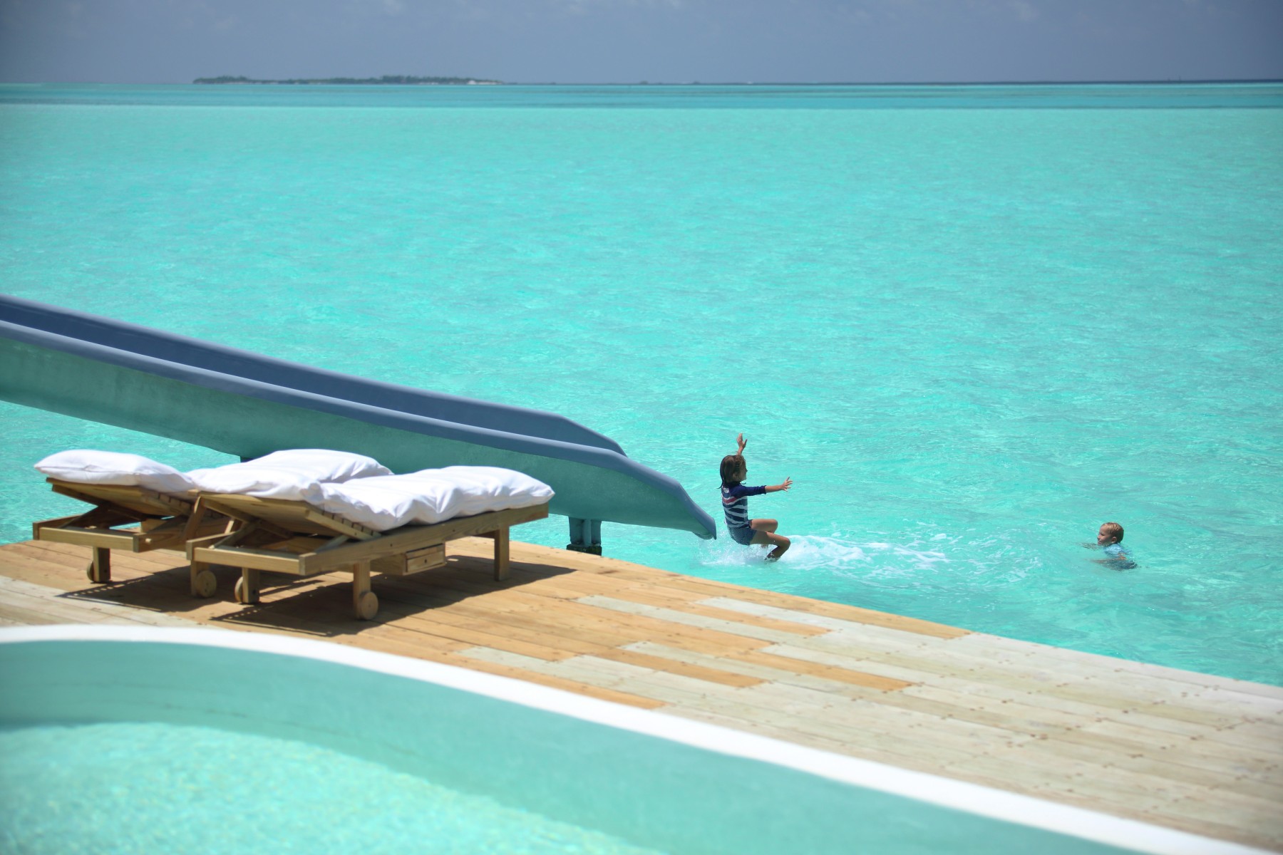 1-Bedroom Water Retreat with Slide