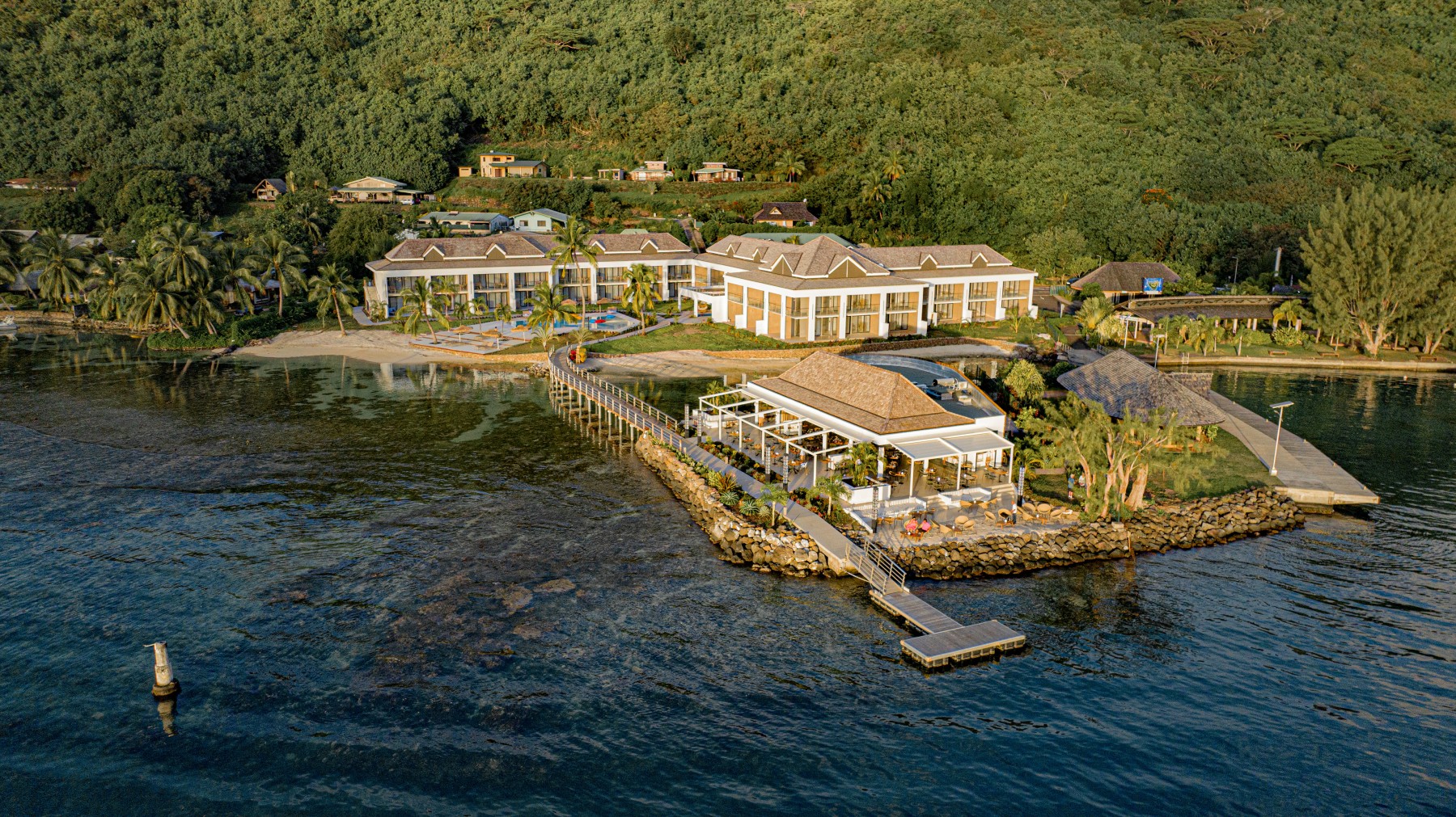 Cook's Bay Hotel & Suites