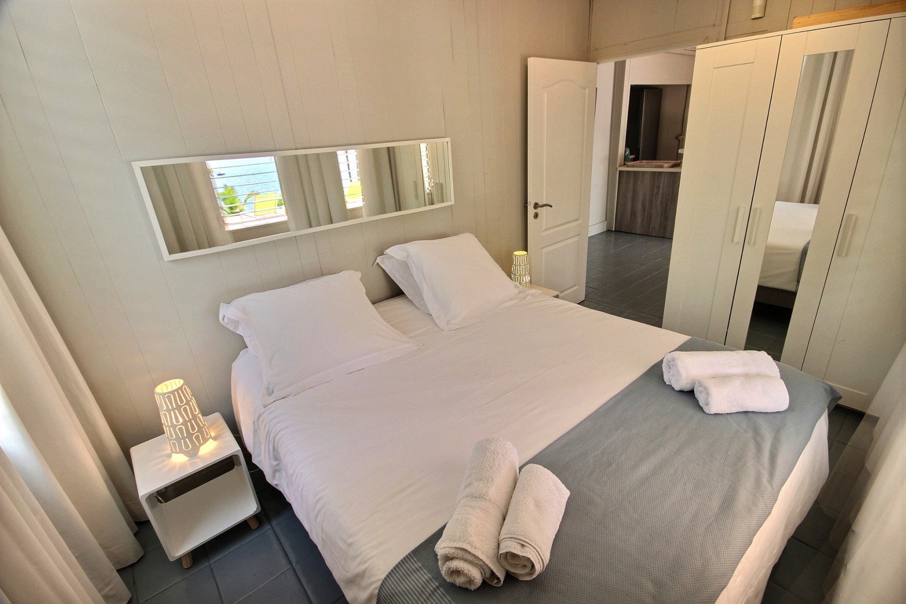 Trois-Îlets - Villa 4 ou 6 chambres en bord de mer avec piscine