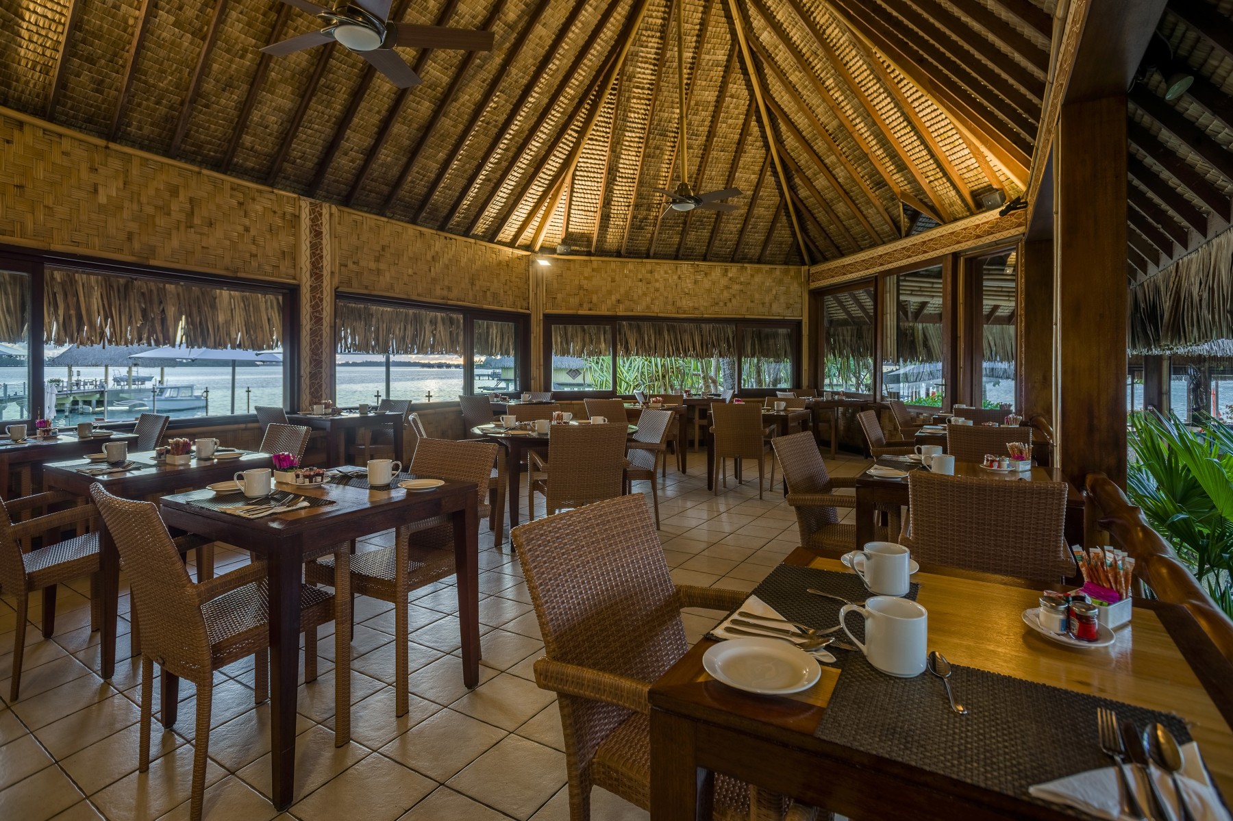 Intercontinental Bora Bora Le Moana Resort