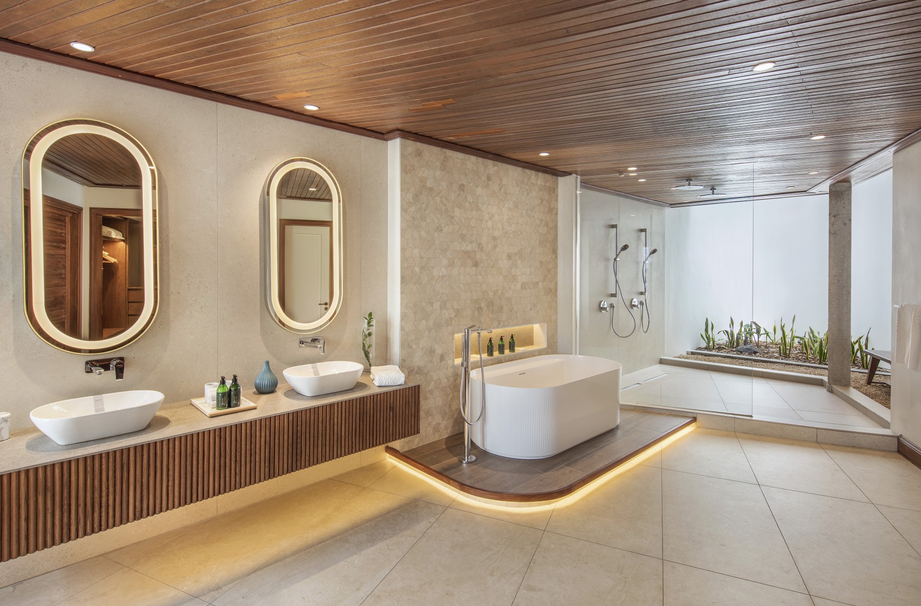 Senior Suite Beachfront