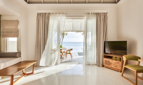 Grand Beach Suite with Pool
