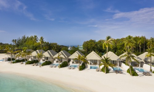 Grand Beach Suite with Pool