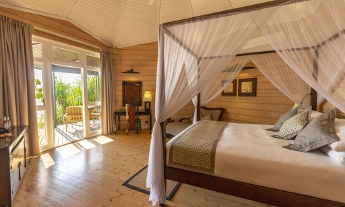 Jacuzzi Beach Villa