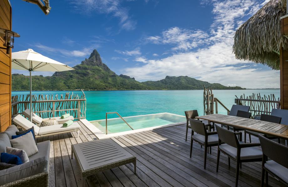 Suite Pilotis Prestige Brando avec Piscine