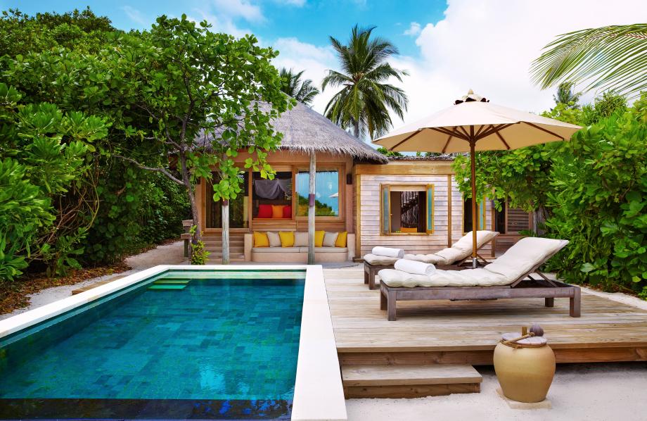 Beach Family Villa with Pool